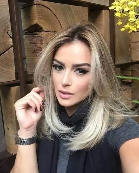 Subtle Blonde Balayage Hairstyle