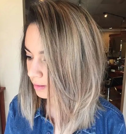 Textured Blonde Lob Hairstyle