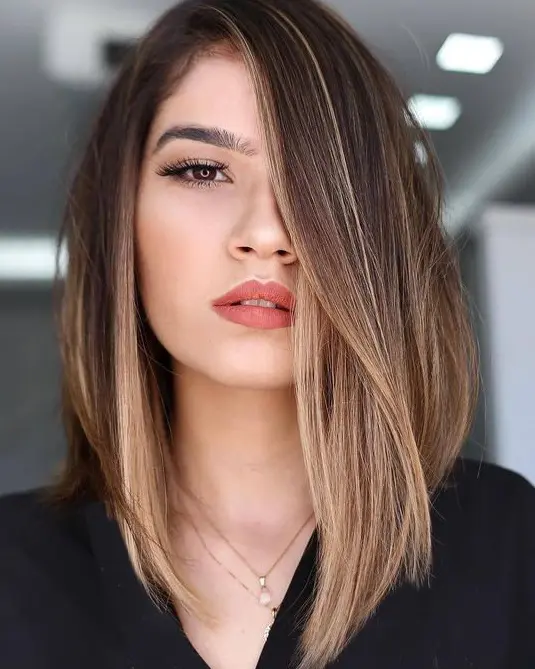 Angled Bob with Highlights Hairstyle