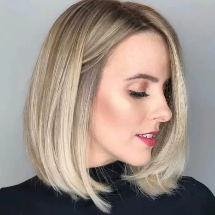 Silver Wavy Bob Hairstyle