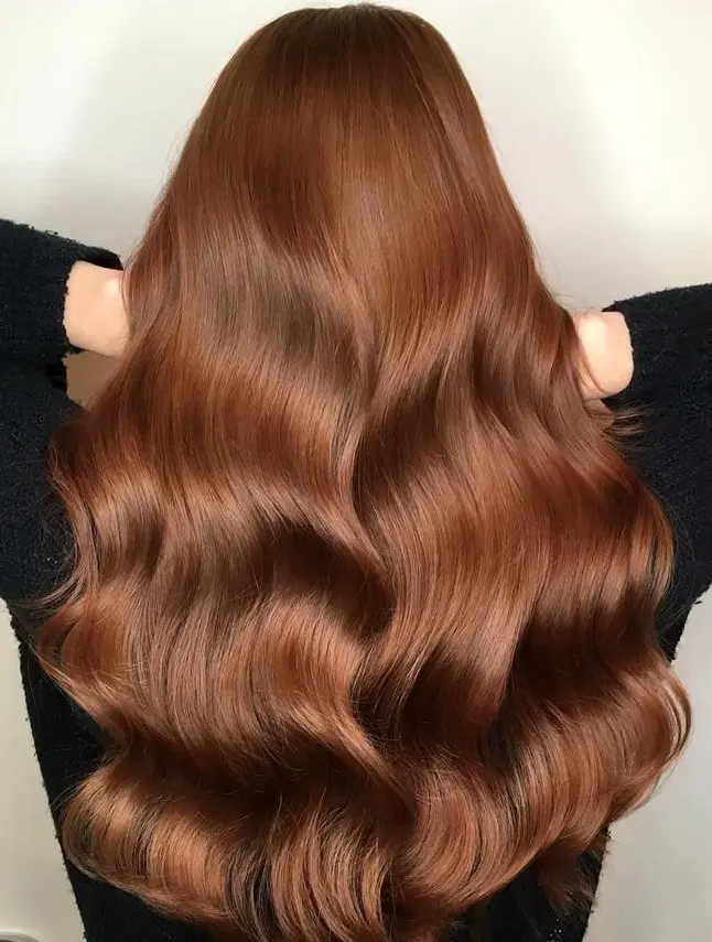 Luxurious Brown Waves Hairstyle