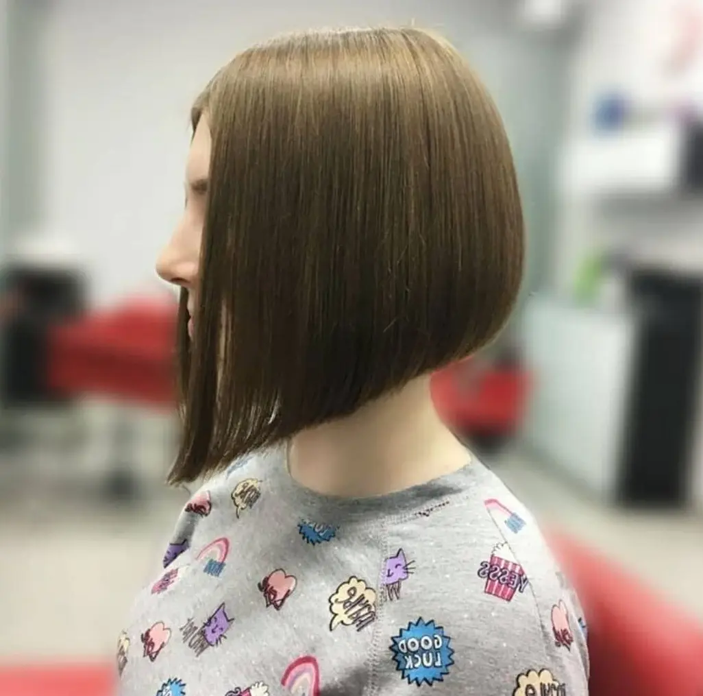 Chic Caramel Inverted Bob Hairstyle