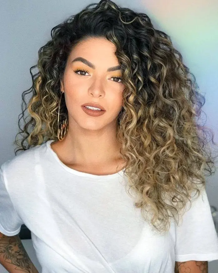 Blonde Ombre Curls Hairstyle