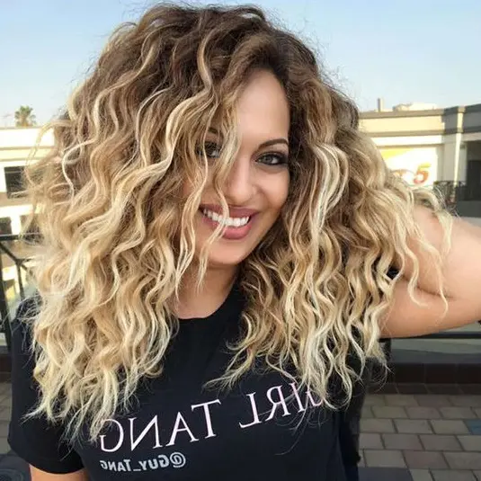 Blonde Curls Hairstyle