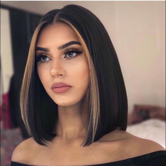 Sleek Brunette Bob with Highlights