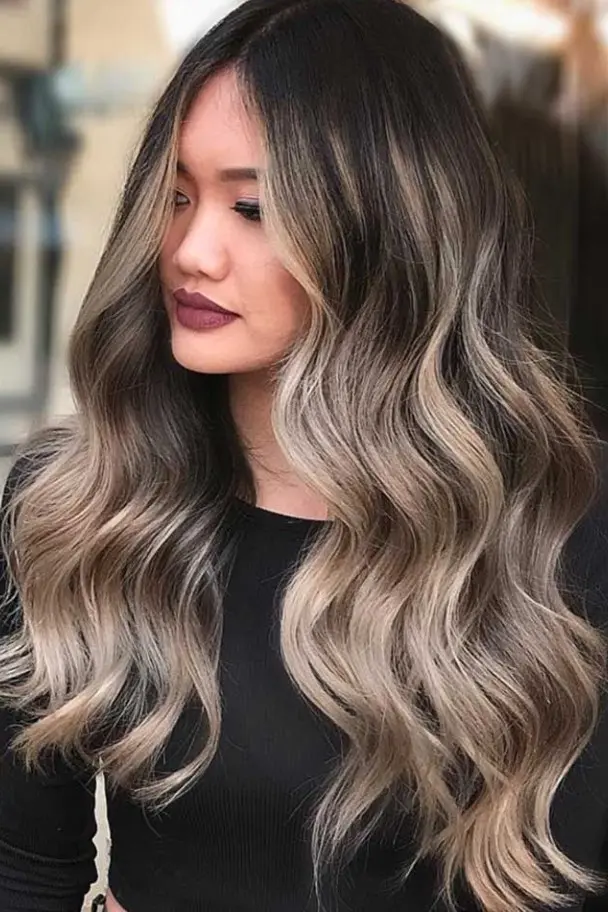 Subtle Ash Blonde Ombre Waves Hairstyle