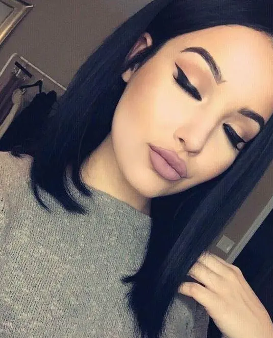 Straight Lob with Middle Part Hairstyle