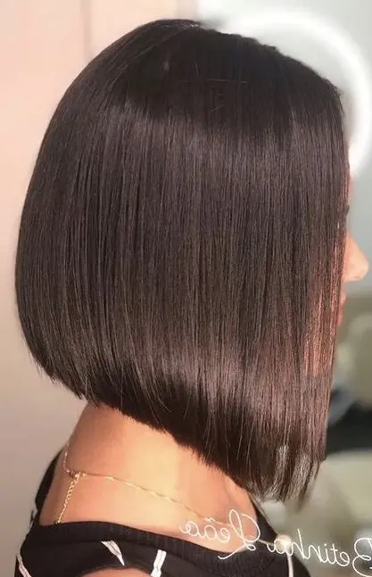 Classic Blunt Bob Hairstyle