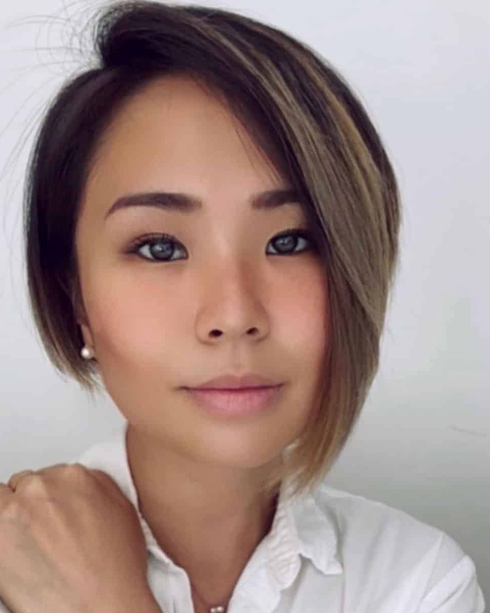 Chic Asymmetrical Bob Hairstyle