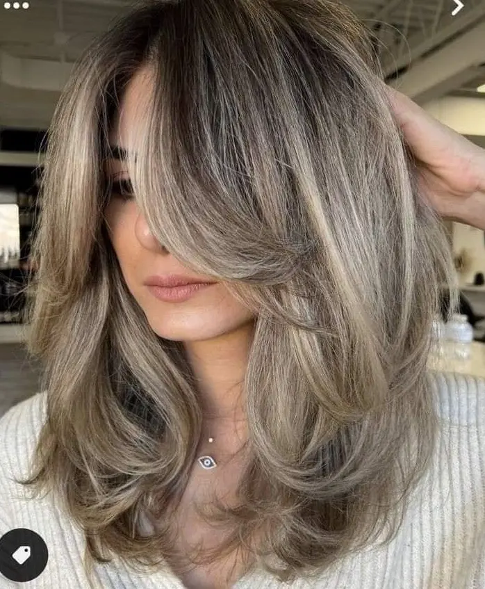 Ash Blonde Layers Hairstyle