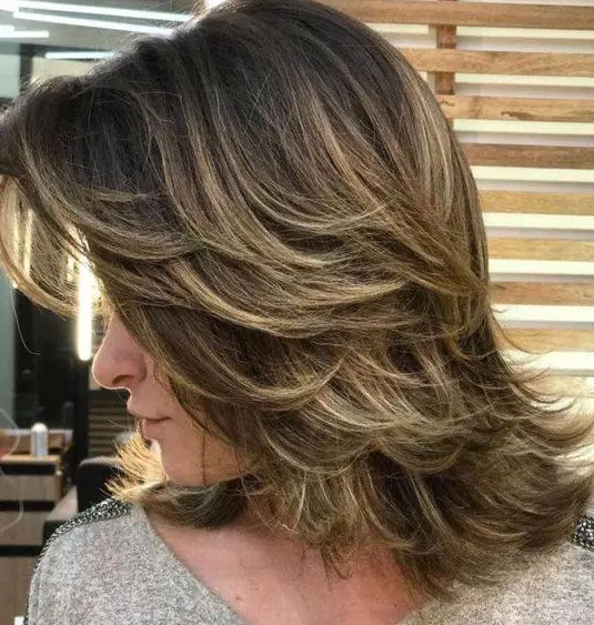 Voluminous Layered Bob Hairstyle