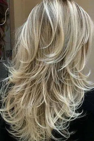 Layered Blonde Waves Hairstyle